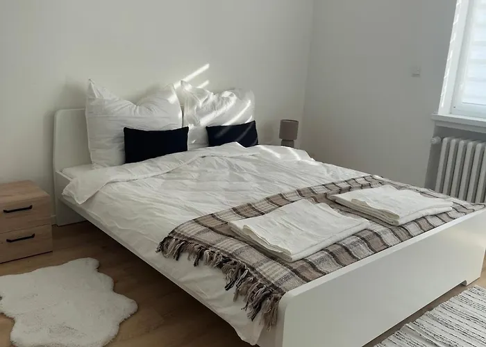Furnished 3zi With Balcony In Lägenhet Bad Bocklet