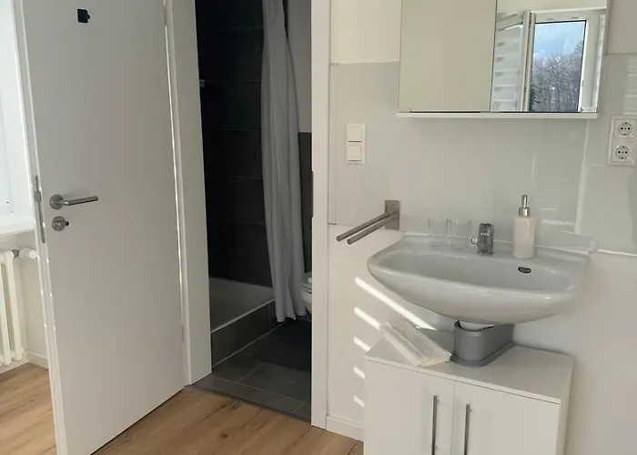 Furnished 3zi With Balcony In